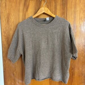 H&M Brown Short Sleeve Sweater